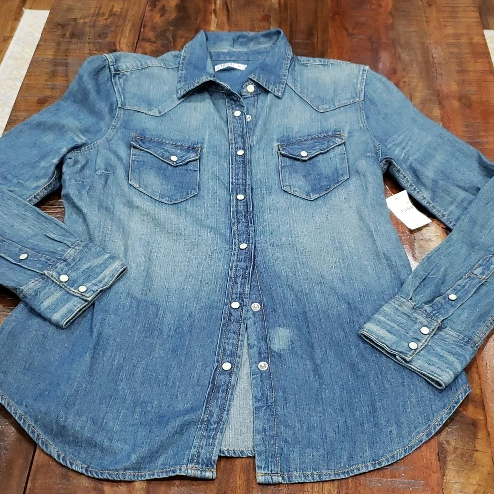 Gap retro denim shirt NWT